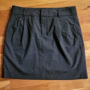 GAP size 8 skirt